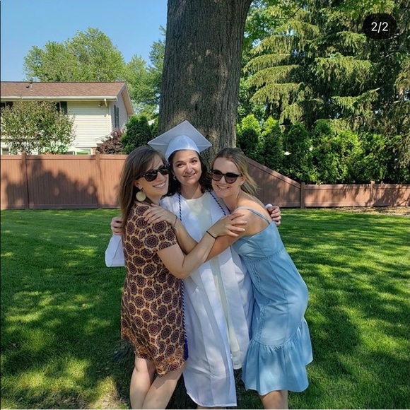 Meet your Posher, Erin - Picture 1 of 1